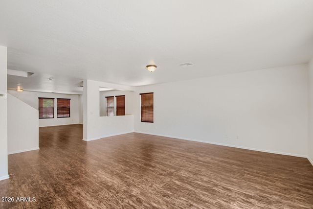 3219 W SAINT ANNE Avenue, Phoenix, AZ 85041