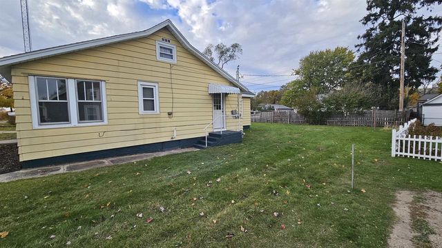 807 W Franklin Street, Portage, WI 53901