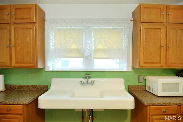 6414 West Court, St Louis, MO 63116