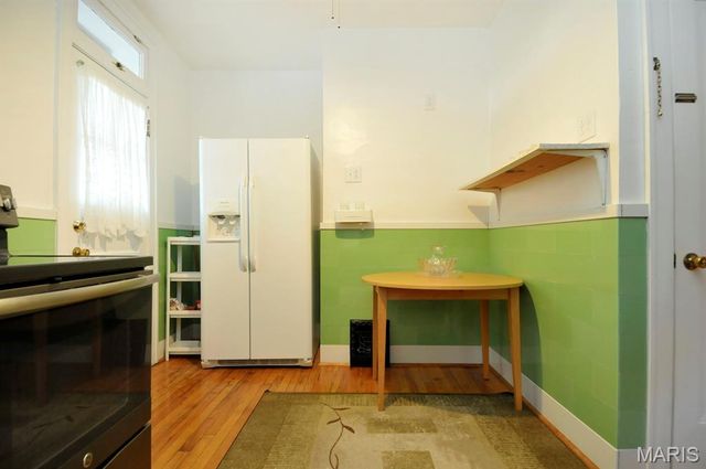 6414 West Court, St Louis, MO 63116