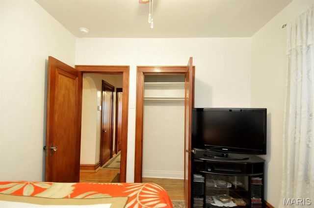 6414 West Court, St Louis, MO 63116