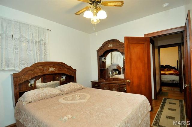 6414 West Court, St Louis, MO 63116