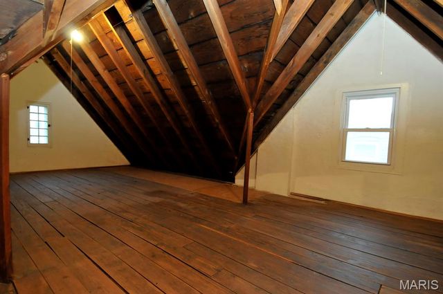 6414 West Court, St Louis, MO 63116