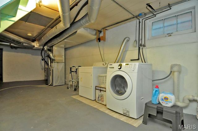 6414 West Court, St Louis, MO 63116