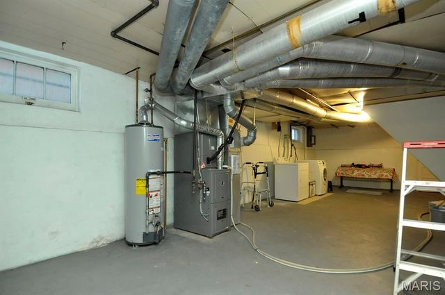 6414 West Court, St Louis, MO 63116