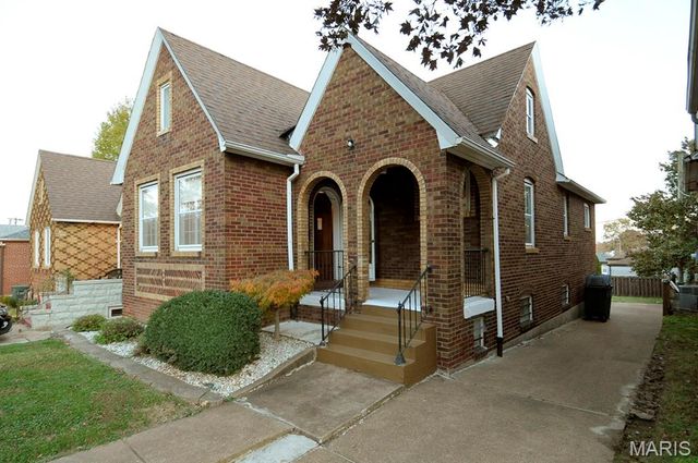 6414 West Court, St Louis, MO 63116