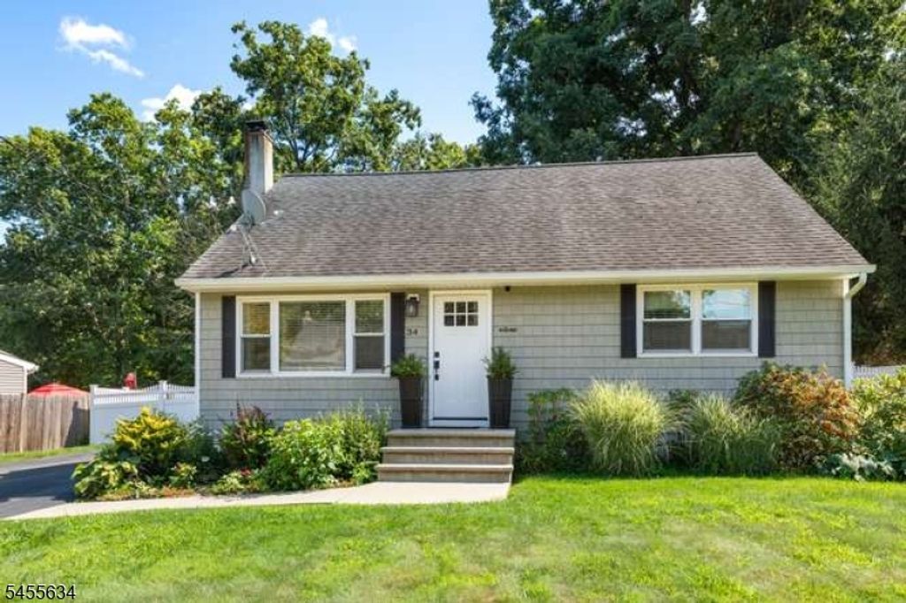 34 Mckinley Pl, West Milford Twp., NJ 07480 — exterior