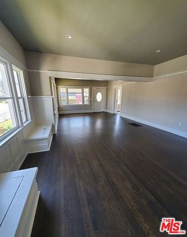 1545 E 4th Street, Long Beach, CA 90802