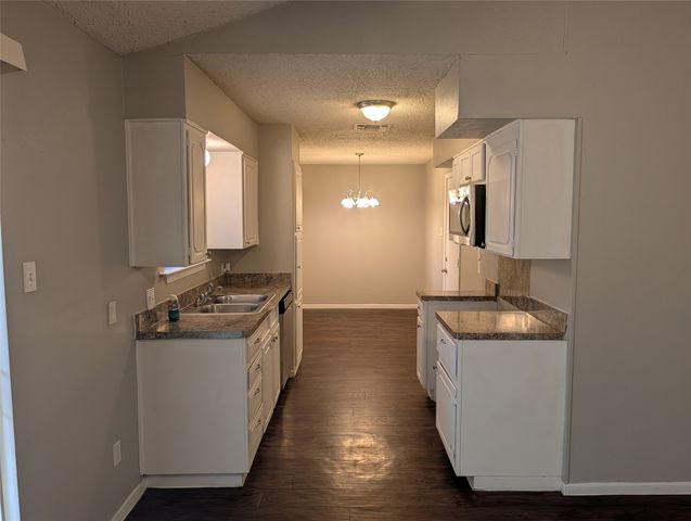 633 Christie Court, Everman, TX 76140