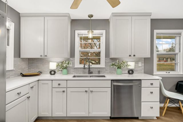 2194 Gardenette Drive N, White Bear Lake, MN 55110