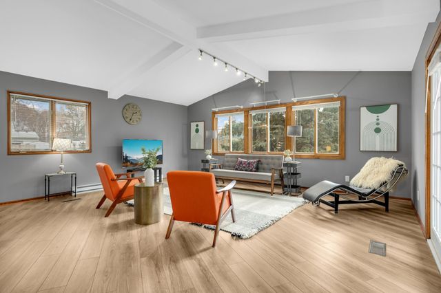 2194 Gardenette Drive N, White Bear Lake, MN 55110