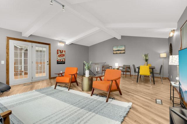 2194 Gardenette Drive N, White Bear Lake, MN 55110