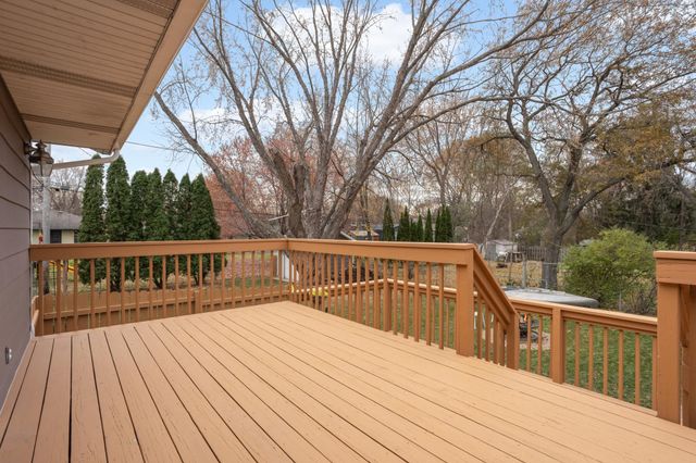 2194 Gardenette Drive N, White Bear Lake, MN 55110