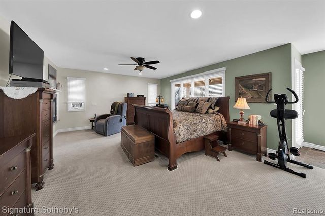 5001 Forest Valley, Clarkston, MI 48348