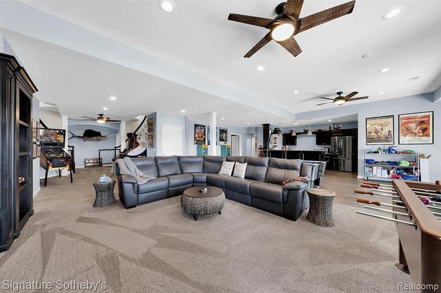 5001 Forest Valley, Clarkston, MI 48348