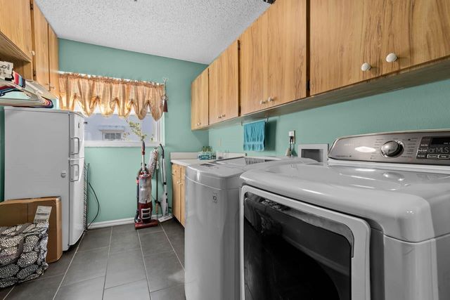 2021 BERRY ROBERTS DRIVE, Sun City Center, FL 33573