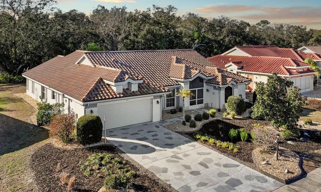 2021 BERRY ROBERTS DRIVE, Sun City Center, FL 33573