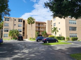 9440 Live Oak Pl 201, Davie, FL 33324