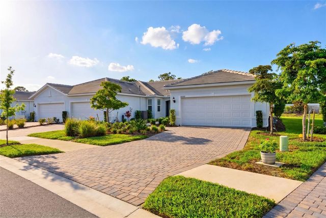 25049 PEARL LAKE CIRCLE, Englewood, FL 34223