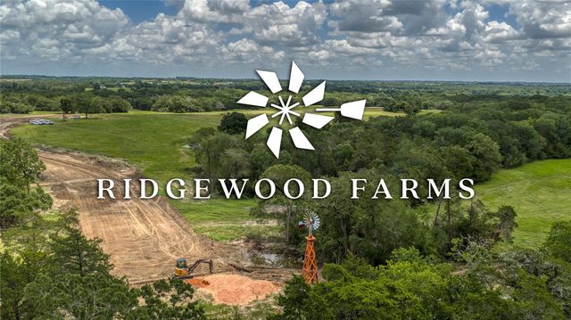 22 Ridgewood Farms Way, Brenham, TX 77833