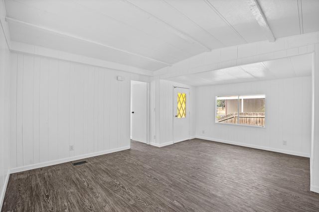 5505 W Tulare Avenue 64, Visalia, CA 93277