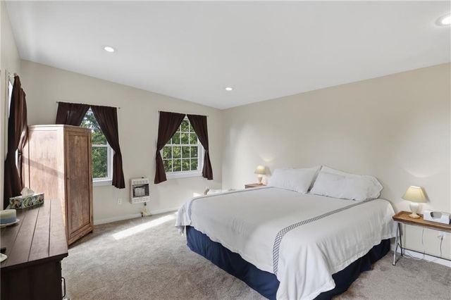 11045 Foothills Lane, Warsaw, MO 65355
