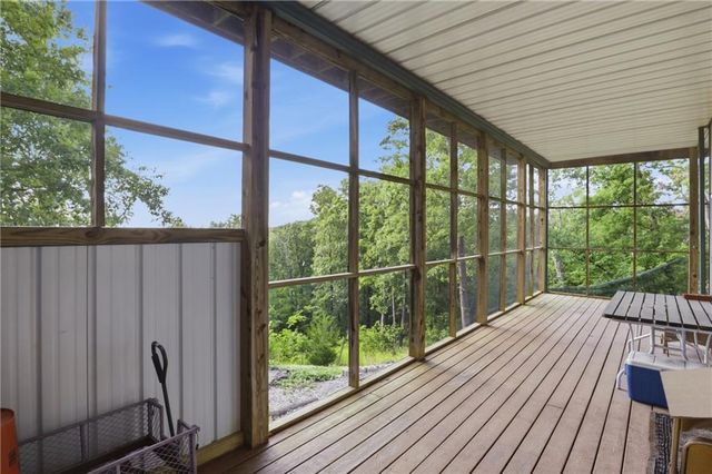11045 Foothills Lane, Warsaw, MO 65355