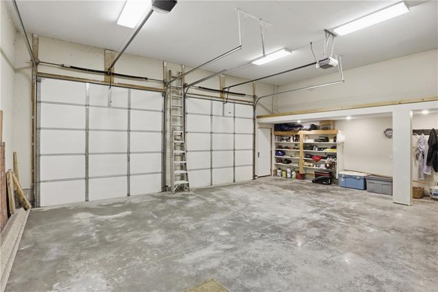 11045 Foothills Lane, Warsaw, MO 65355