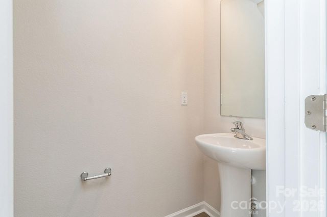 6248 Lowe Lane, Charlotte, NC 28214