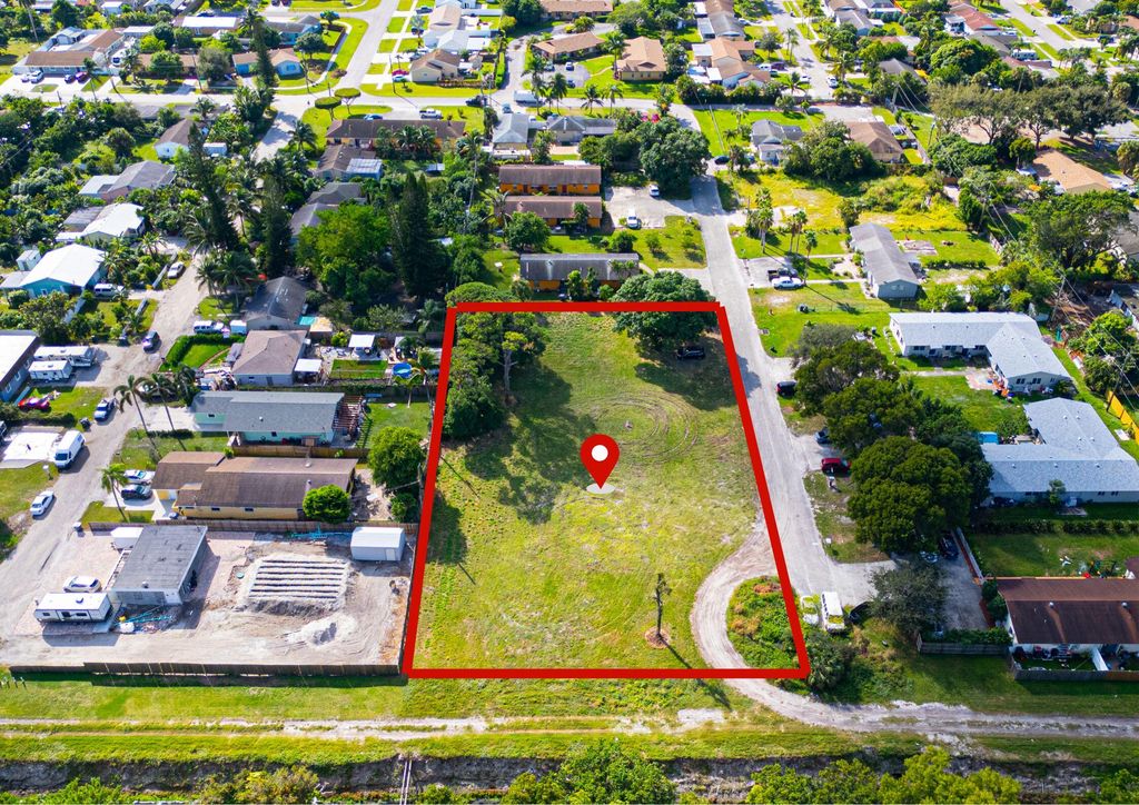 4160 42nd Avenue S, Lake Worth, FL 33463