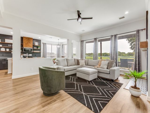 6521 Hillview Lane, Sachse, TX 75048