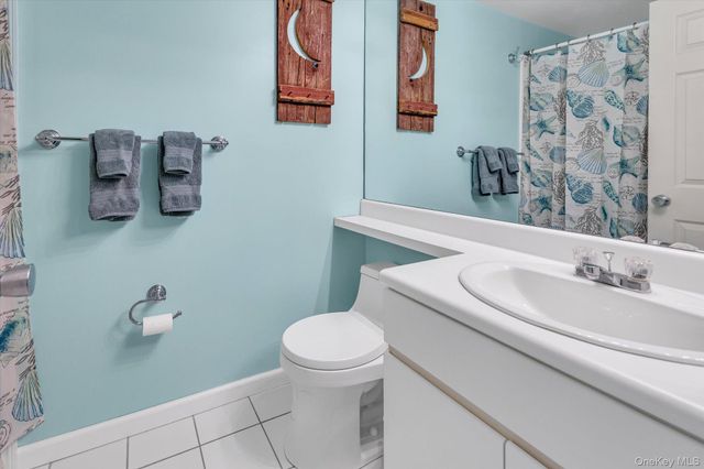 312 Fox Hill Drive, Baiting Hollow, NY 11933