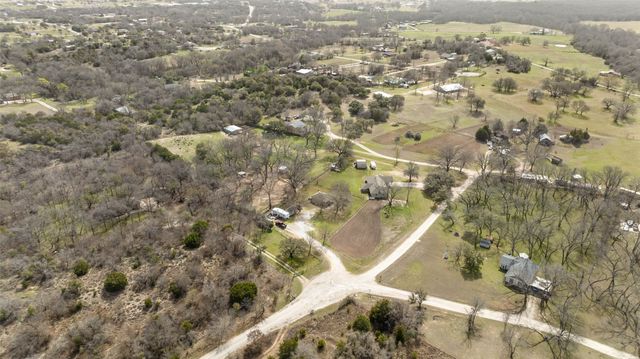 2106 Chaparral Road, Azle, TX 76020