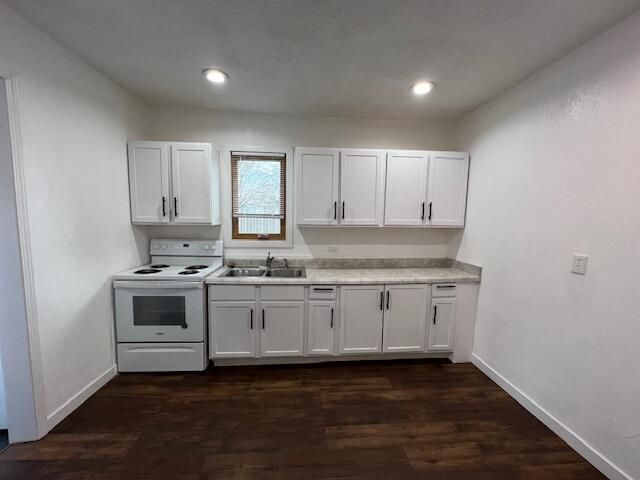 739 MILL Street, Council Bluffs, IA 51503