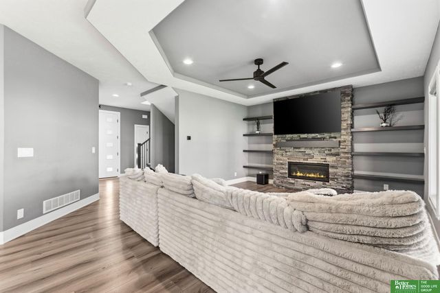 3935 S 208 Street, Elkhorn, NE 68022