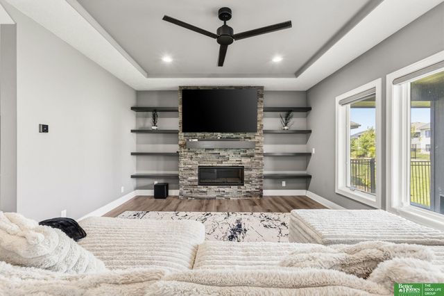 3935 S 208 Street, Elkhorn, NE 68022