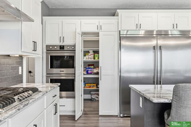 3935 S 208 Street, Elkhorn, NE 68022