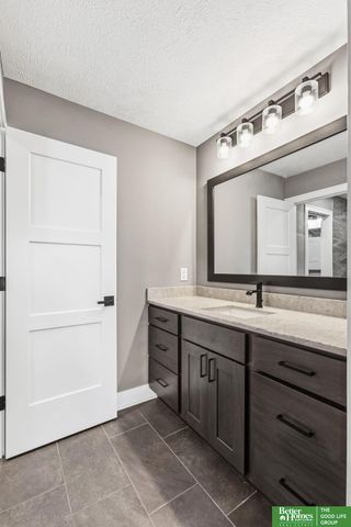 3935 S 208 Street, Elkhorn, NE 68022