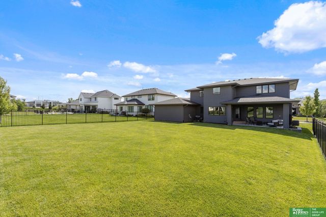 3935 S 208 Street, Elkhorn, NE 68022