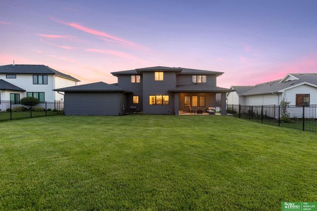 3935 S 208 Street, Elkhorn, NE 68022