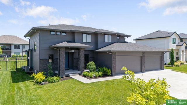 3935 S 208 Street, Elkhorn, NE 68022