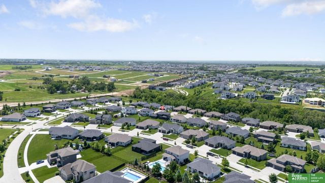3935 S 208 Street, Elkhorn, NE 68022