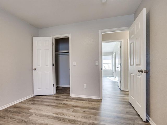 104 SE 34th Street, Moore, OK 73160