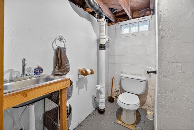 210 S JOHN STREET, Kimberly, WI 54136