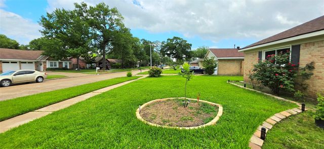 13882 Foxford Way, Houston, TX 77015