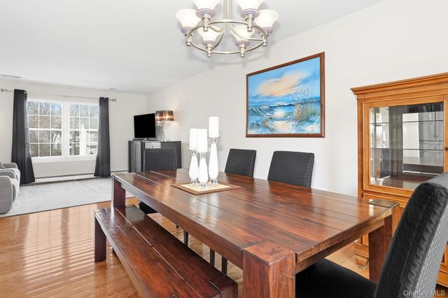 8 Eagle Lane, Poughkeepsie, NY 12601