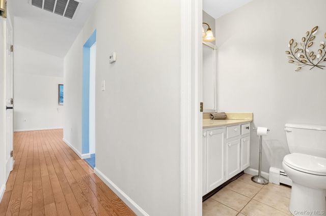 8 Eagle Lane, Poughkeepsie, NY 12601