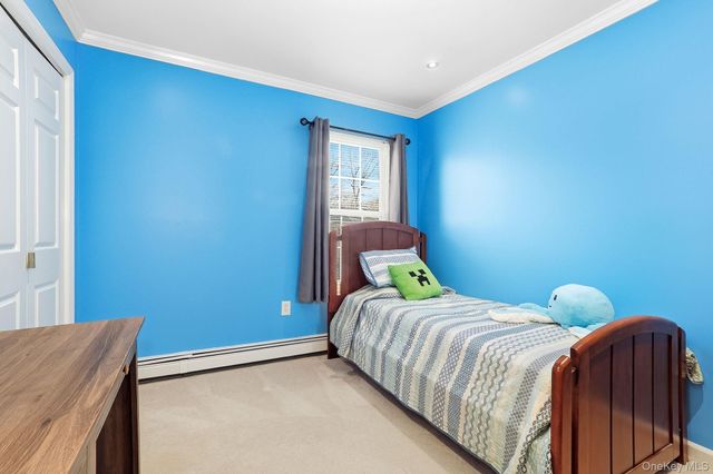 8 Eagle Lane, Poughkeepsie, NY 12601