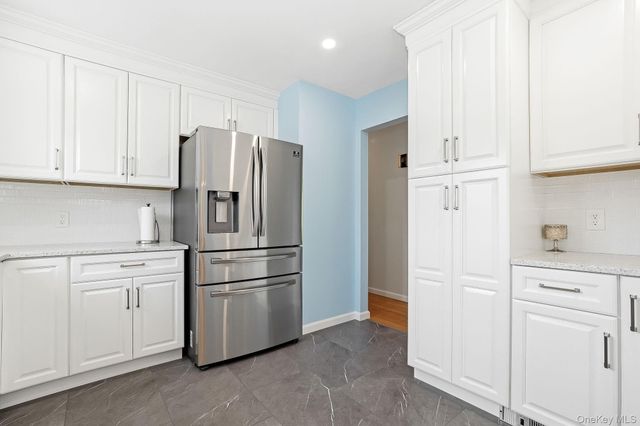 8 Eagle Lane, Poughkeepsie, NY 12601