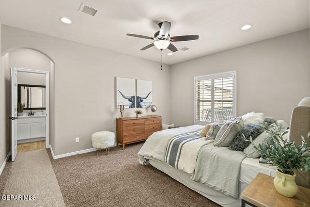 10717 Daryl Johnston Street, El Paso, TX 79924